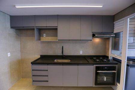 Apartamento para alugar com 100m², 3 quartos e 2 vagas Apartamento para alugar com 100m², 3 quartos e 2 vagasCozinha