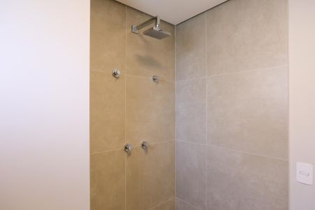 Apartamento para alugar com 100m², 3 quartos e 2 vagas Apartamento para alugar com 100m², 3 quartos e 2 vagasBanheiro da Suíte 1