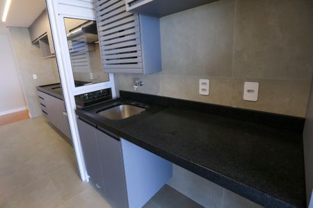 Apartamento para alugar com 100m², 3 quartos e 2 vagas Apartamento para alugar com 100m², 3 quartos e 2 vagasÁrea de Serviço