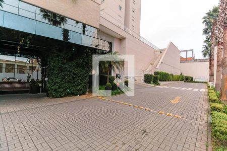 Apartamento à venda com 180m², 3 quartos e 3 vagas Apartamento à venda com 180m², 3 quartos e 3 vagasÁrea externa