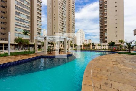 Apartamento à venda com 180m², 3 quartos e 3 vagas Apartamento à venda com 180m², 3 quartos e 3 vagasÁrea externa
