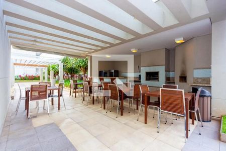 Apartamento à venda com 180m², 3 quartos e 3 vagas Apartamento à venda com 180m², 3 quartos e 3 vagasÁrea externa