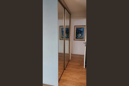 Apartamento à venda com 180m², 3 quartos e 3 vagas Apartamento à venda com 180m², 3 quartos e 3 vagasQuarto