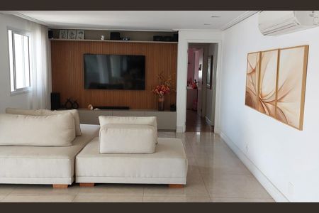 Apartamento à venda com 180m², 3 quartos e 3 vagas Apartamento à venda com 180m², 3 quartos e 3 vagasSala