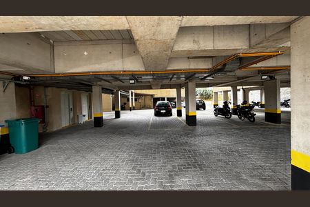 Apartamento para alugar com 39m², 2 quartos e 1 vaga Apartamento para alugar com 39m², 2 quartos e 1 vagaGaragem
