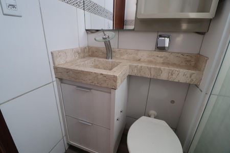 Apartamento para alugar com 65m², 2 quartos e 1 vagaBanheiro do Quarto 1