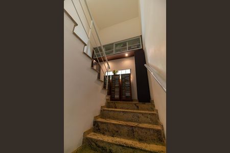 Casa de condomínio para alugar com 280m², 5 quartos e 2 vagas