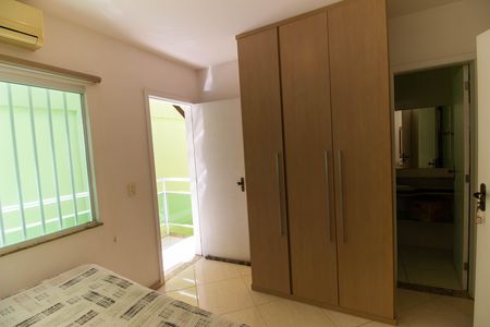 Casa de condomínio para alugar com 280m², 5 quartos e 2 vagas