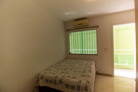 Casa de condomínio para alugar com 280m², 5 quartos e 2 vagas