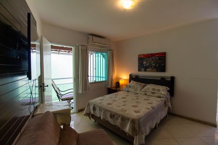 Casa de condomínio para alugar com 280m², 5 quartos e 2 vagas