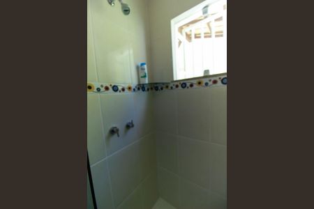 Casa de condomínio para alugar com 280m², 5 quartos e 2 vagas