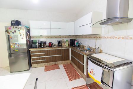 Casa de condomínio para alugar com 280m², 5 quartos e 2 vagas