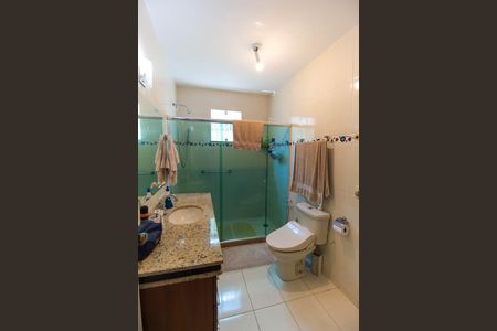 Casa de condomínio para alugar com 280m², 5 quartos e 2 vagas