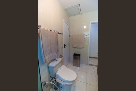 Casa de condomínio para alugar com 280m², 5 quartos e 2 vagas