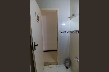 Casa de condomínio para alugar com 280m², 5 quartos e 2 vagas