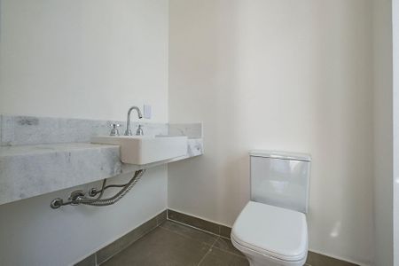 Apartamento para alugar com 91m², 2 quartos e 1 vaga Apartamento para alugar com 91m², 2 quartos e 1 vagaBanheiro da Suíte 2