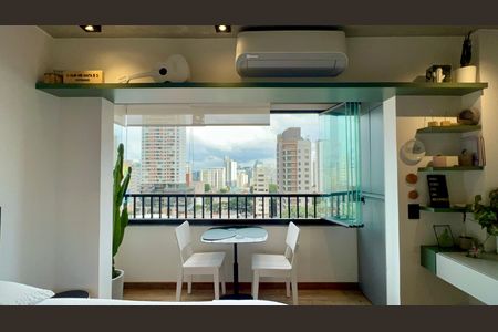Studio para alugar com 25m², 1 quarto e sem vaga Studio para alugar com 25m², 1 quarto e sem vagaVaranda
