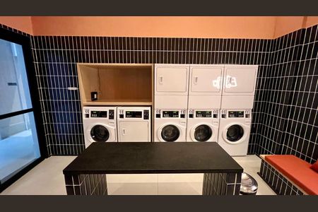 Studio para alugar com 25m², 1 quarto e sem vaga Studio para alugar com 25m², 1 quarto e sem vagaLavanderia