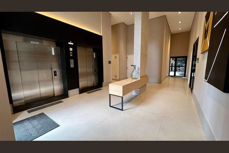 Studio para alugar com 25m², 1 quarto e sem vaga Studio para alugar com 25m², 1 quarto e sem vagaHall de entrada