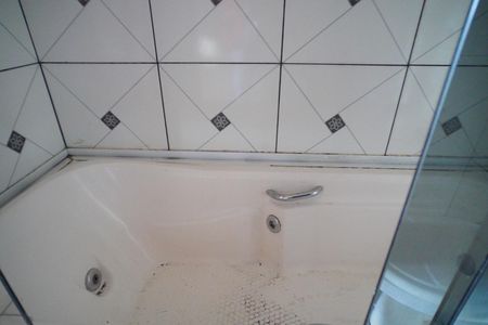Casa à venda com 150m², 3 quartos e 2 vagasBanheiro suíte 