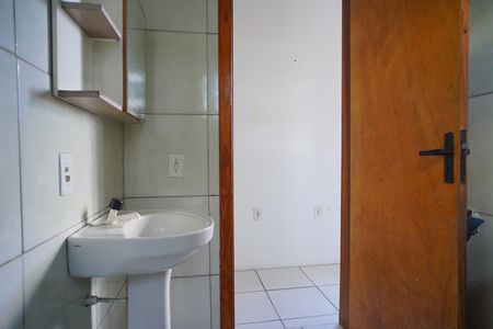 Casa à venda com 150m², 3 quartos e 2 vagasBanheiro 