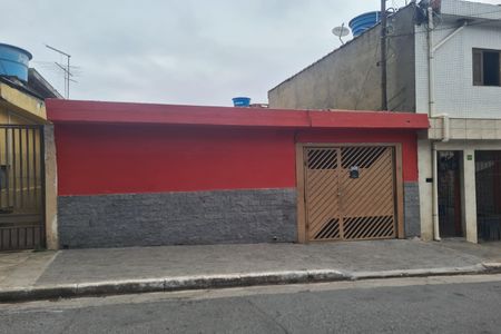 Casa à venda com 164m², 3 quartos e 3 vagasFachada