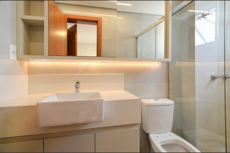 Apartamento à venda com 120m², 3 quartos e 2 vagas Apartamento à venda com 120m², 3 quartos e 2 vagasBanheiro Suíte 1