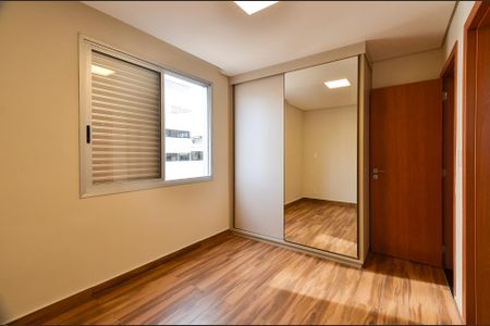 Apartamento à venda com 120m², 3 quartos e 2 vagas Apartamento à venda com 120m², 3 quartos e 2 vagasSuíte 2