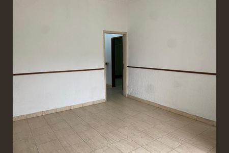 Casa à venda com 360m², 4 quartos e 8 vagasSala