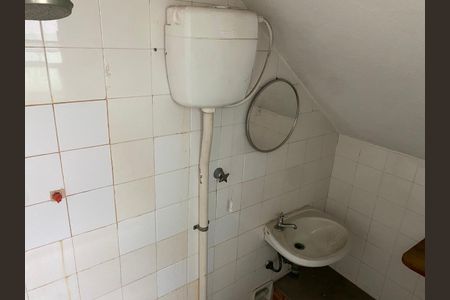 Casa à venda com 360m², 4 quartos e 8 vagasBanheiro