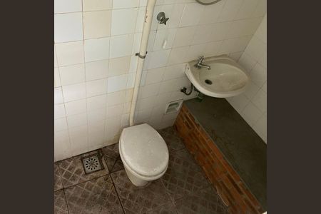 Casa à venda com 360m², 4 quartos e 8 vagasBanheiro