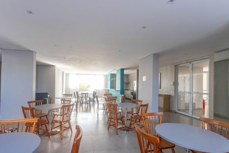 Apartamento para alugar com 42m², 2 quartos e 1 vaga Apartamento para alugar com 42m², 2 quartos e 1 vagaÁrea comum - Salão de festas