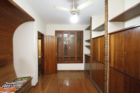 Casa para alugar com 390m², 5 quartos e 4 vagasQuarto 1
