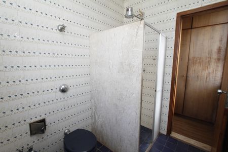 Casa para alugar com 390m², 5 quartos e 4 vagasBanheiro da Suíte 2