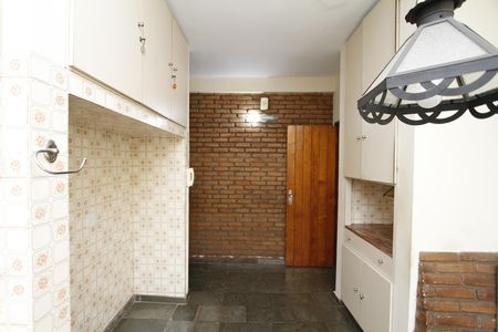 Casa para alugar com 390m², 5 quartos e 4 vagasÁrea de serviço
