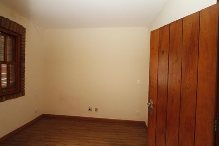 Casa para alugar com 390m², 5 quartos e 4 vagasSuíte 3