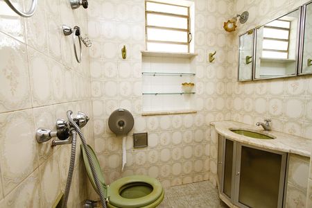Casa para alugar com 390m², 5 quartos e 4 vagasBanheiro da Suíte 1