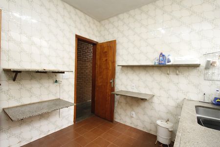 Casa para alugar com 390m², 5 quartos e 4 vagasEdícula 