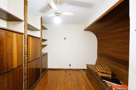 Casa para alugar com 390m², 5 quartos e 4 vagasQuarto 1