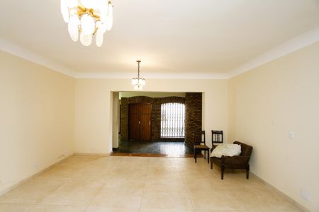 Casa para alugar com 390m², 5 quartos e 4 vagasSala 1