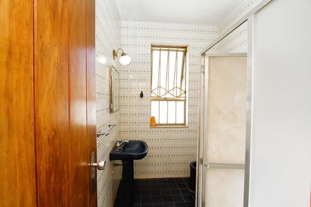 Casa para alugar com 390m², 5 quartos e 4 vagasBanheiro da Suíte 2