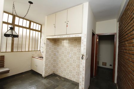 Casa para alugar com 390m², 5 quartos e 4 vagasÁrea de serviço
