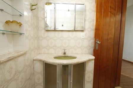 Casa para alugar com 390m², 5 quartos e 4 vagasBanheiro da Suíte 1