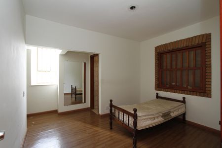 Casa para alugar com 390m², 5 quartos e 4 vagasSuíte