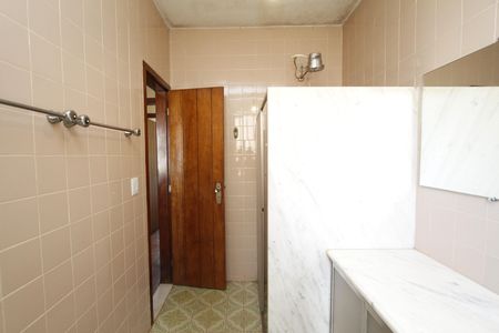 Casa para alugar com 390m², 5 quartos e 4 vagasBanheiro da Suíte 3