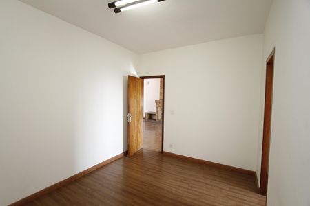 Casa para alugar com 390m², 5 quartos e 4 vagasSuíte 2