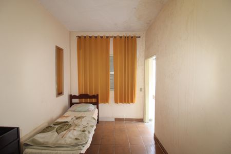 Casa à venda com 140m², 3 quartos e 2 vagasÁrea de Serviço - Quarto