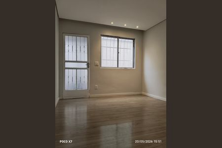 Apartamento para alugar com 73m², 2 quartos e 1 vagaSala