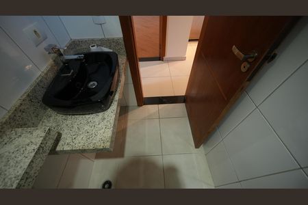 Banheiro Social de apartamento para alugar com 2 quartos, 75m² em Santa Maria, Santo André