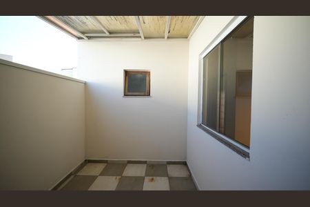 Apartamento para alugar com 75m², 2 quartos e 1 vagaÁrea de Serviço